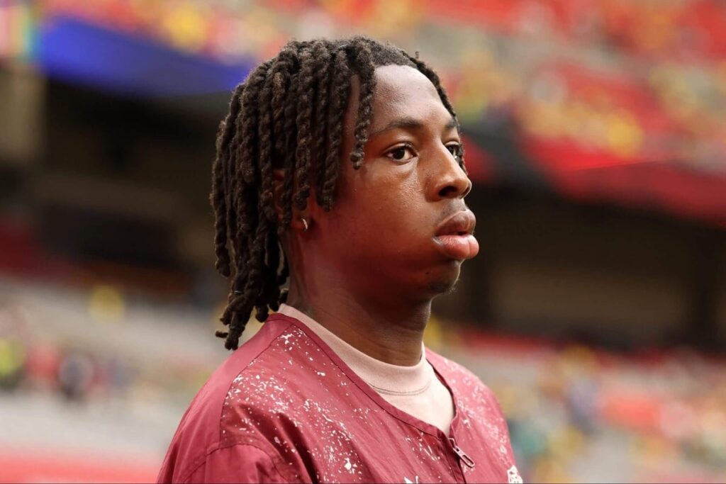 Aston Villa’s Johan Manzambi to miss Paris Saint-Germain Super Cup final due to knee injury