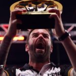 World Series of Darts Finals: England's Ross Smith beats Gerwyn Price