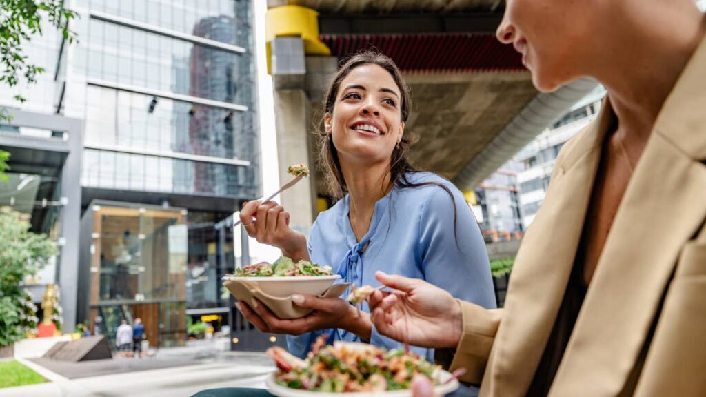 Bankrupt drive-thru chain Salad and Go makes comeback