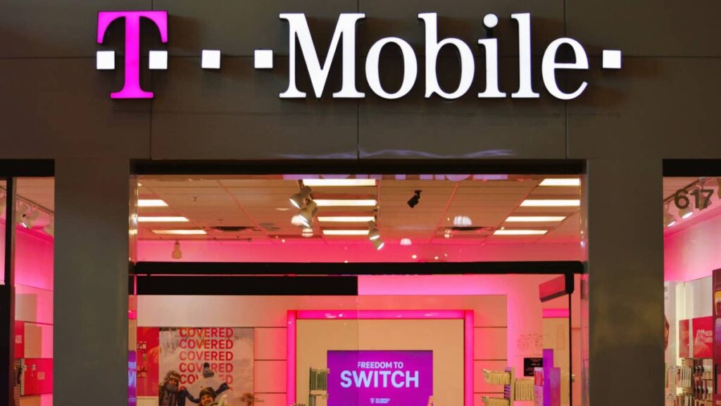 T-Mobile closes more stores as part of a bigger change